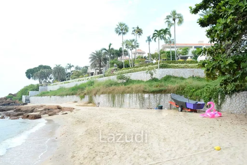 3 Bedroom Beachfront Villa for sale