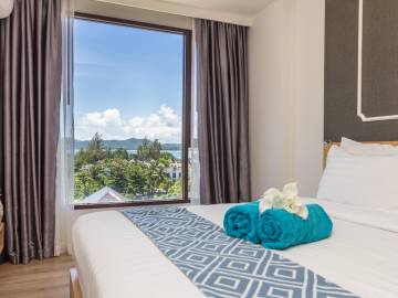 Sea View 0ne bedroom apartments in 600m from Surin Beach