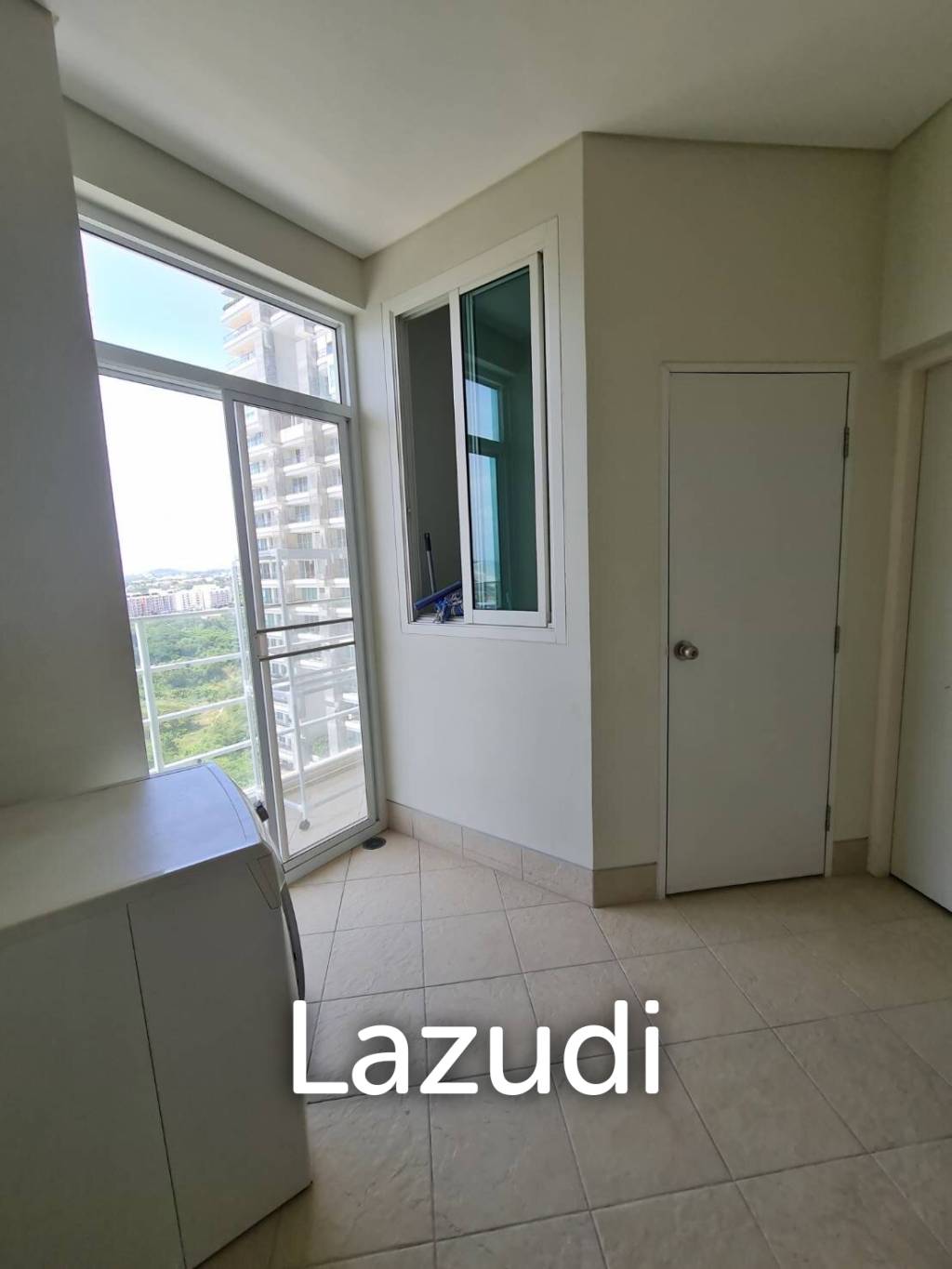 3 brs beachfront condo for sale