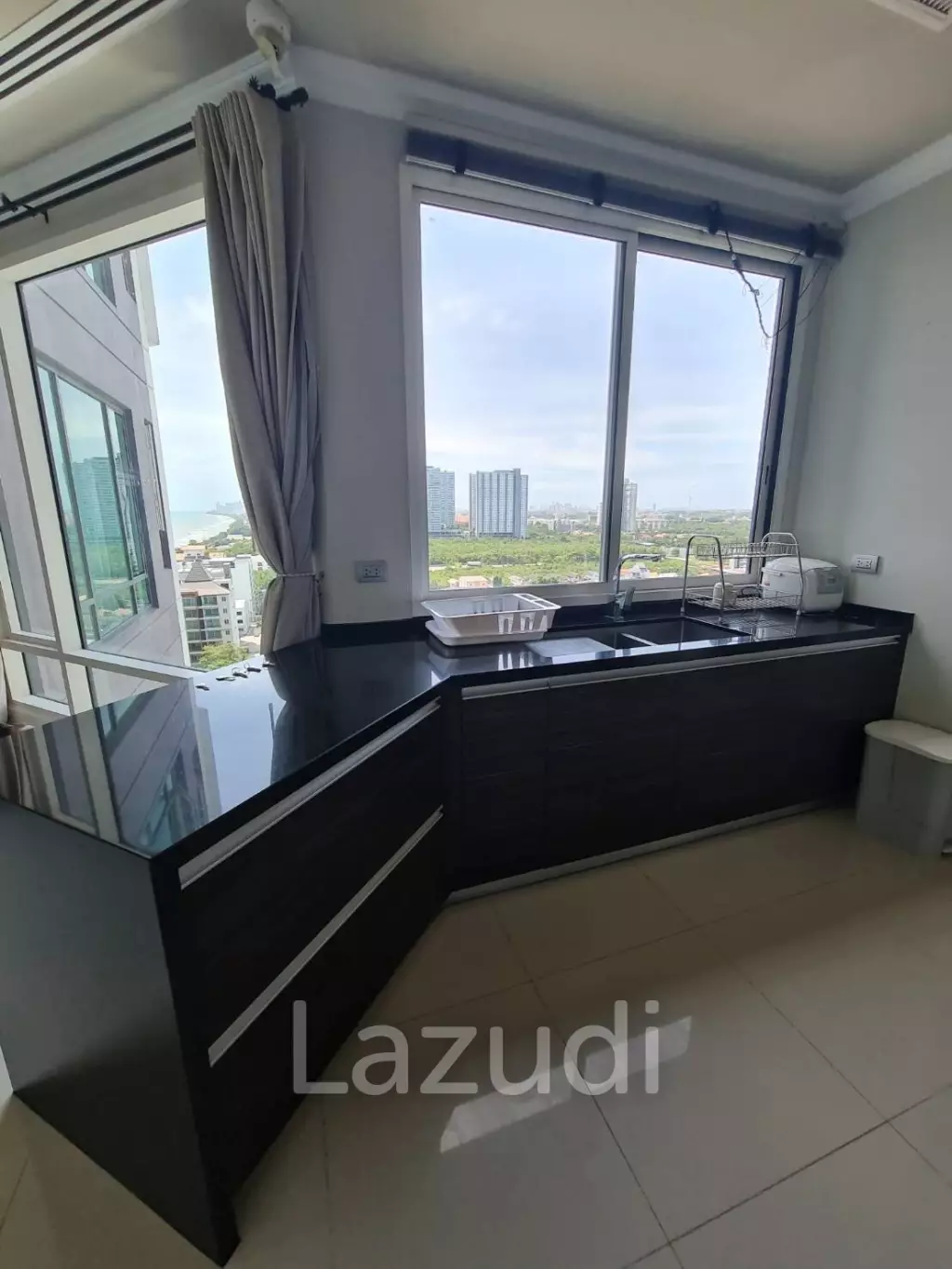 3 brs beachfront condo for sale
