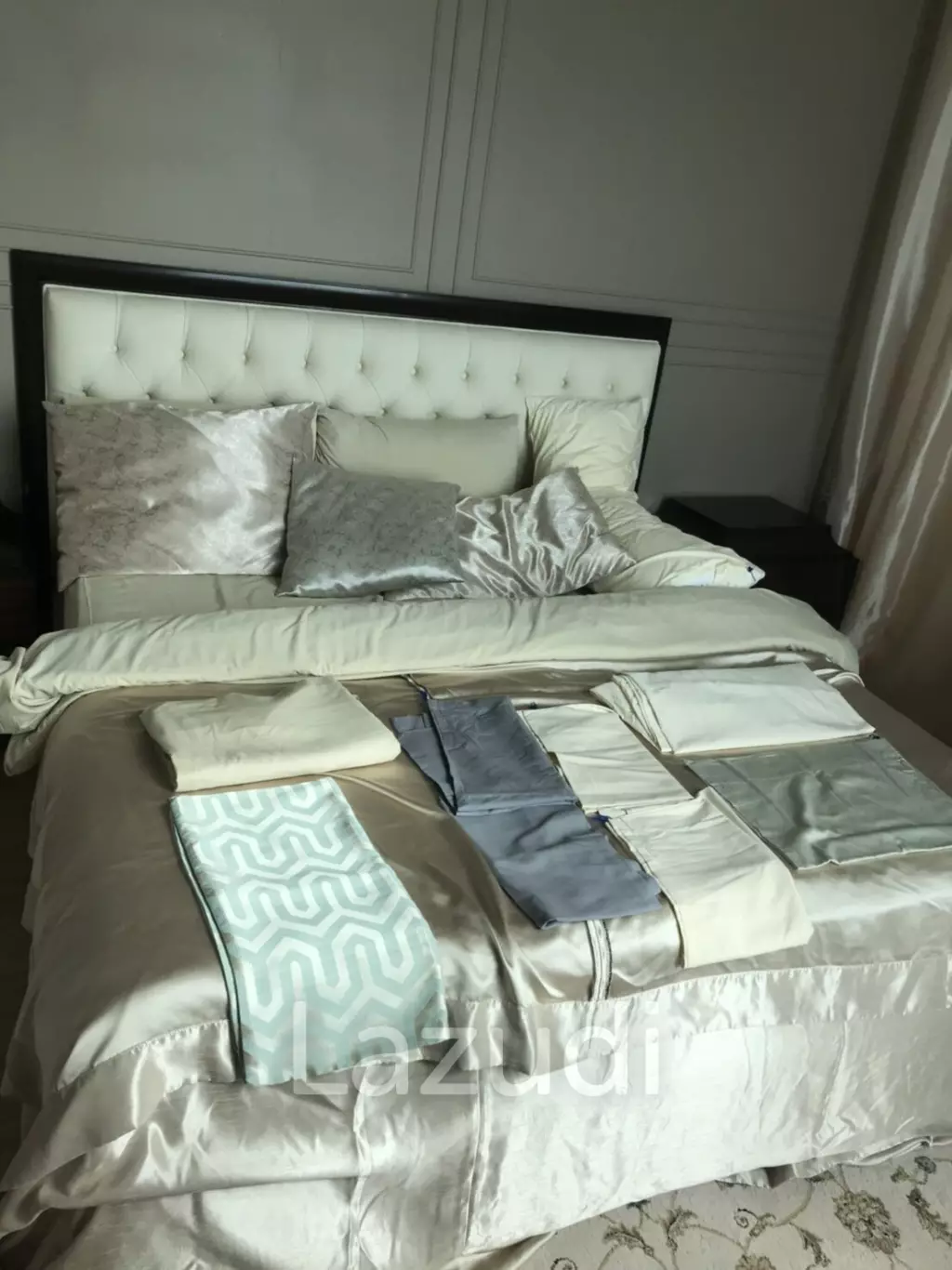 3 brs beachfront condo for sale