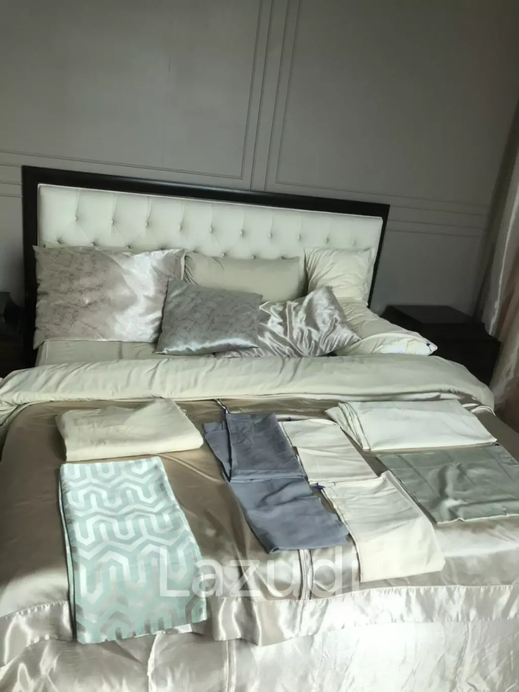 3 brs beachfront condo for sale