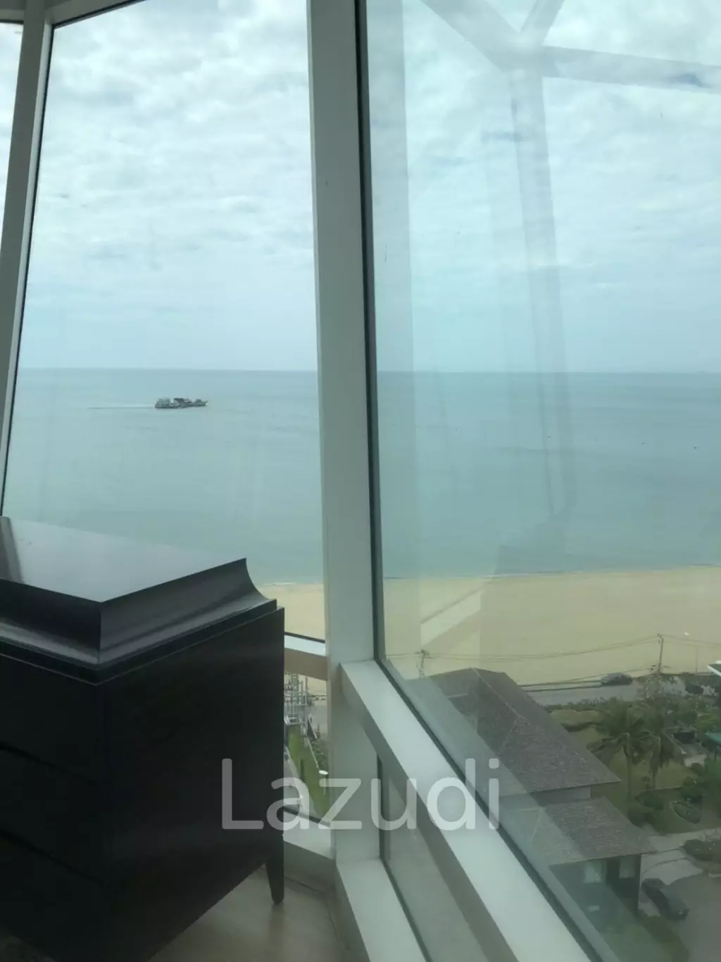 3 brs beachfront condo for sale