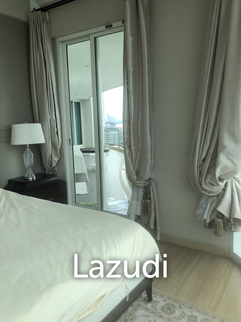 3 brs beachfront condo for sale
