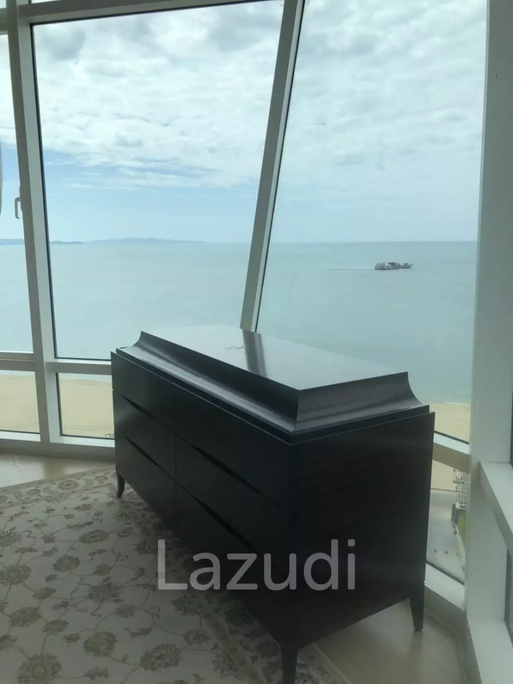 3 brs beachfront condo for sale