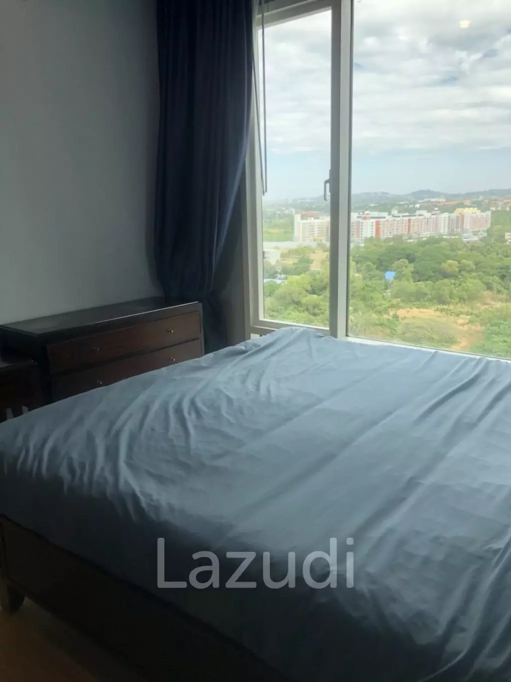 3 brs beachfront condo for sale