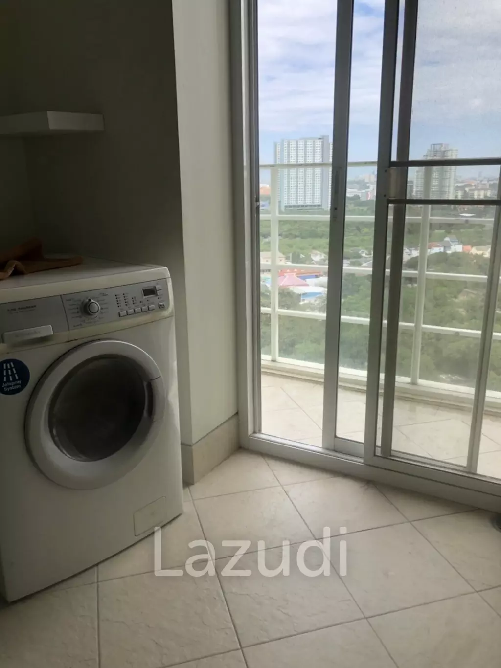3 brs beachfront condo for sale