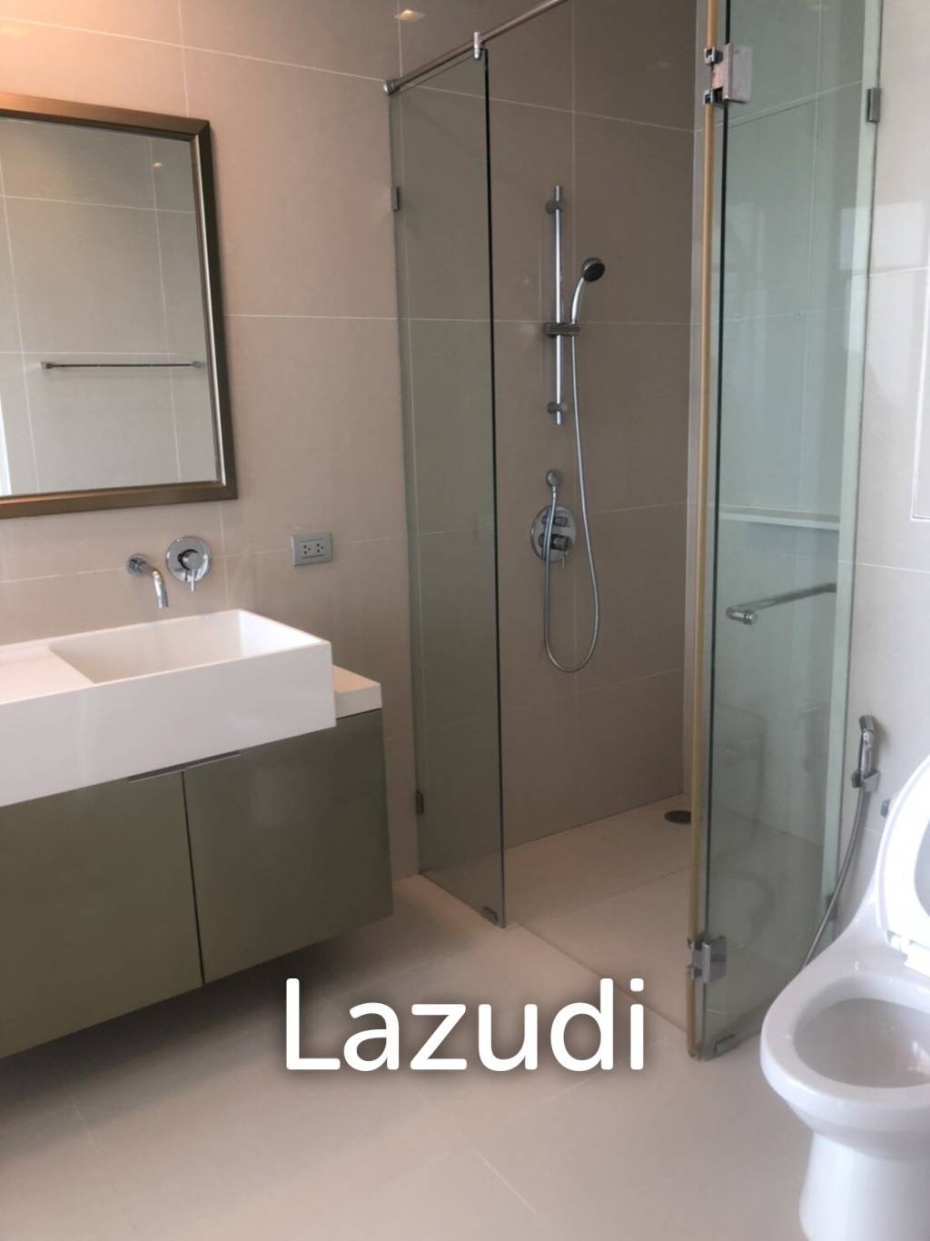 3 brs beachfront condo for sale