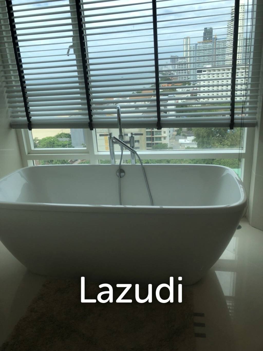 3 brs beachfront condo for sale