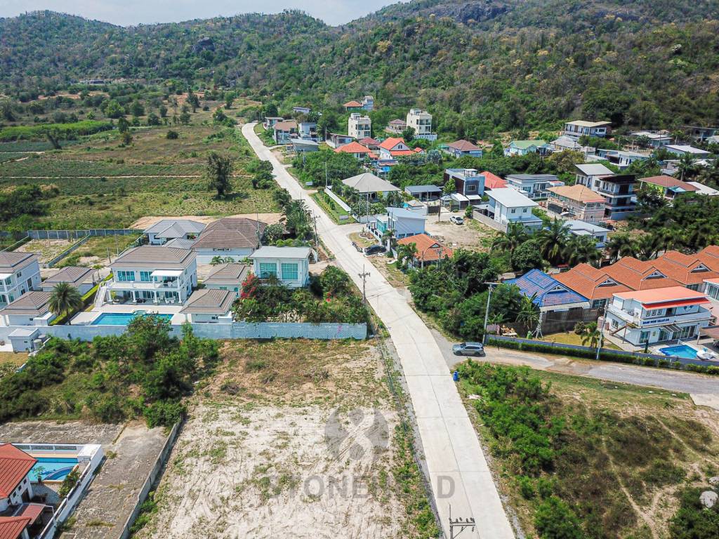 Hillside land for sale in Hua Hin Soi 102