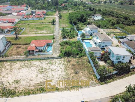 Hillside land for sale in Hua Hin Soi 102