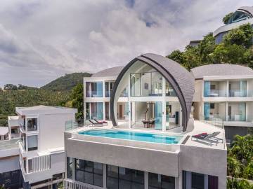 Sky Dream Villa 6 Bed 7 Bath in Samui