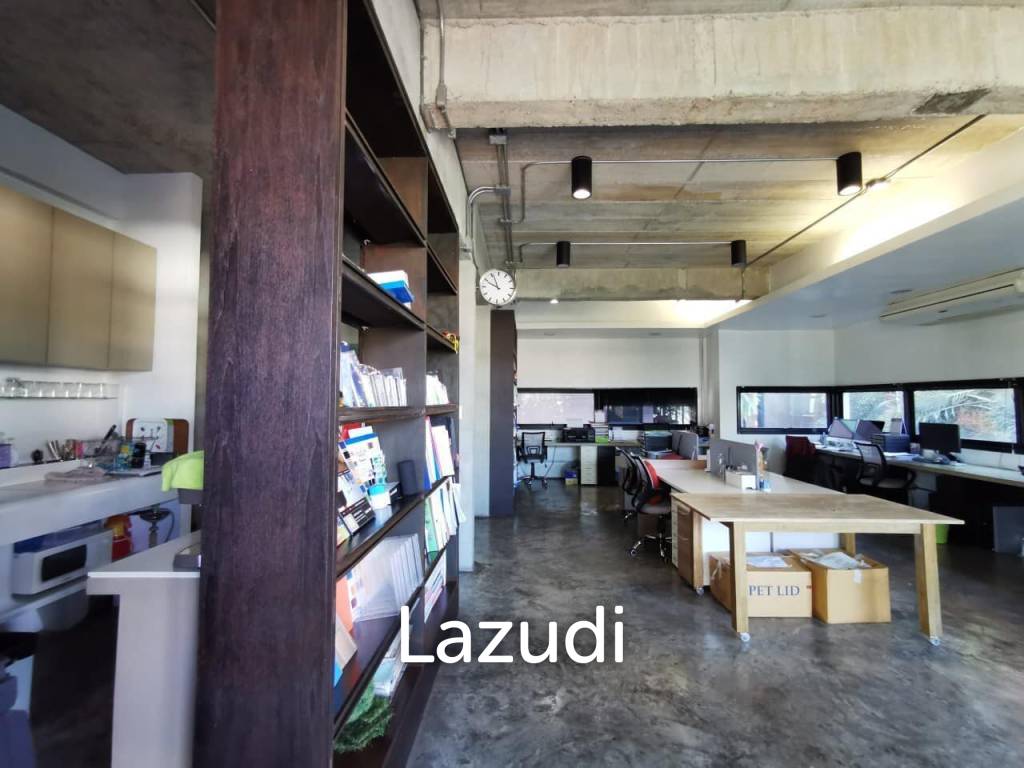 Oriental Loft Detached House in Lat Phrao For Sale