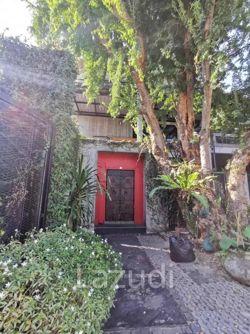 Oriental Loft Detached House in Lat Phrao For Sale