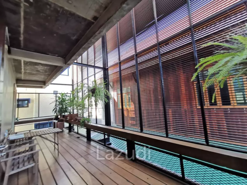 Oriental Loft Detached House in Lat Phrao For Sale
