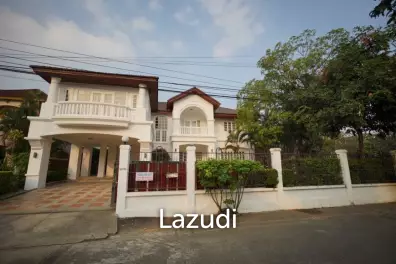 200 Sq.wa Detached House for rent in Ladawan Village