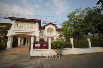 200 Sq.wa Detached House for rent in Ladawan Village