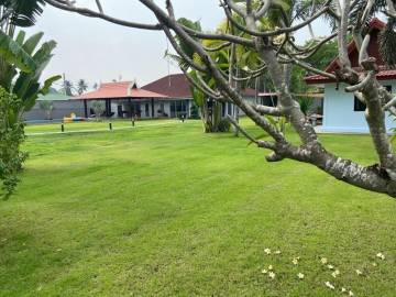 Single house in Mabprachan lake for sale HOT PRICE!
