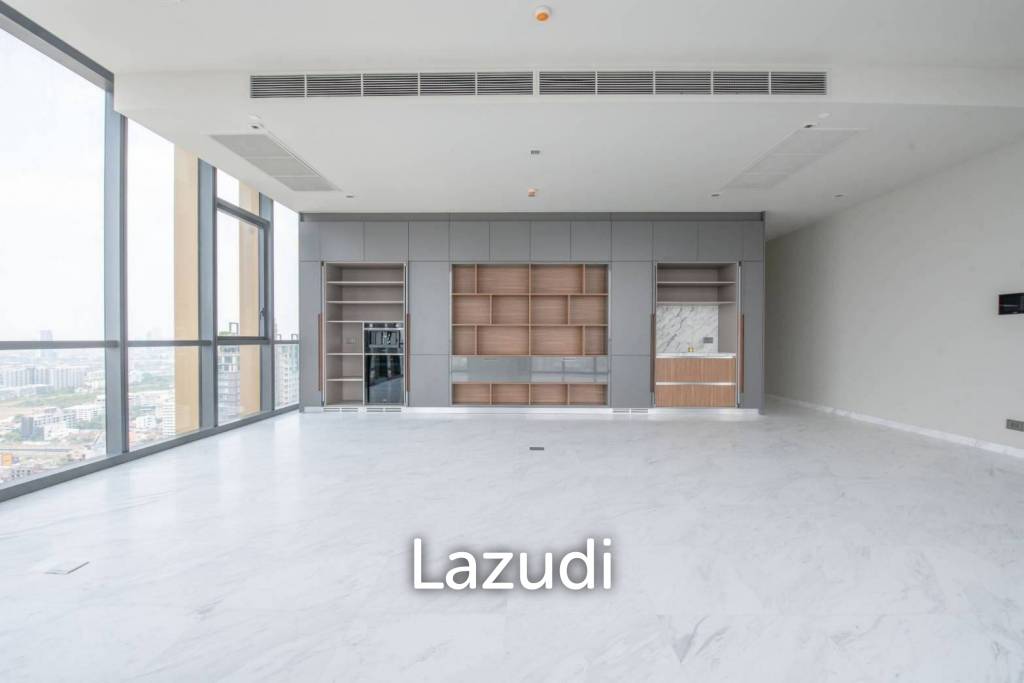 The Monument Thong Lo 3 bedroom condo for sale