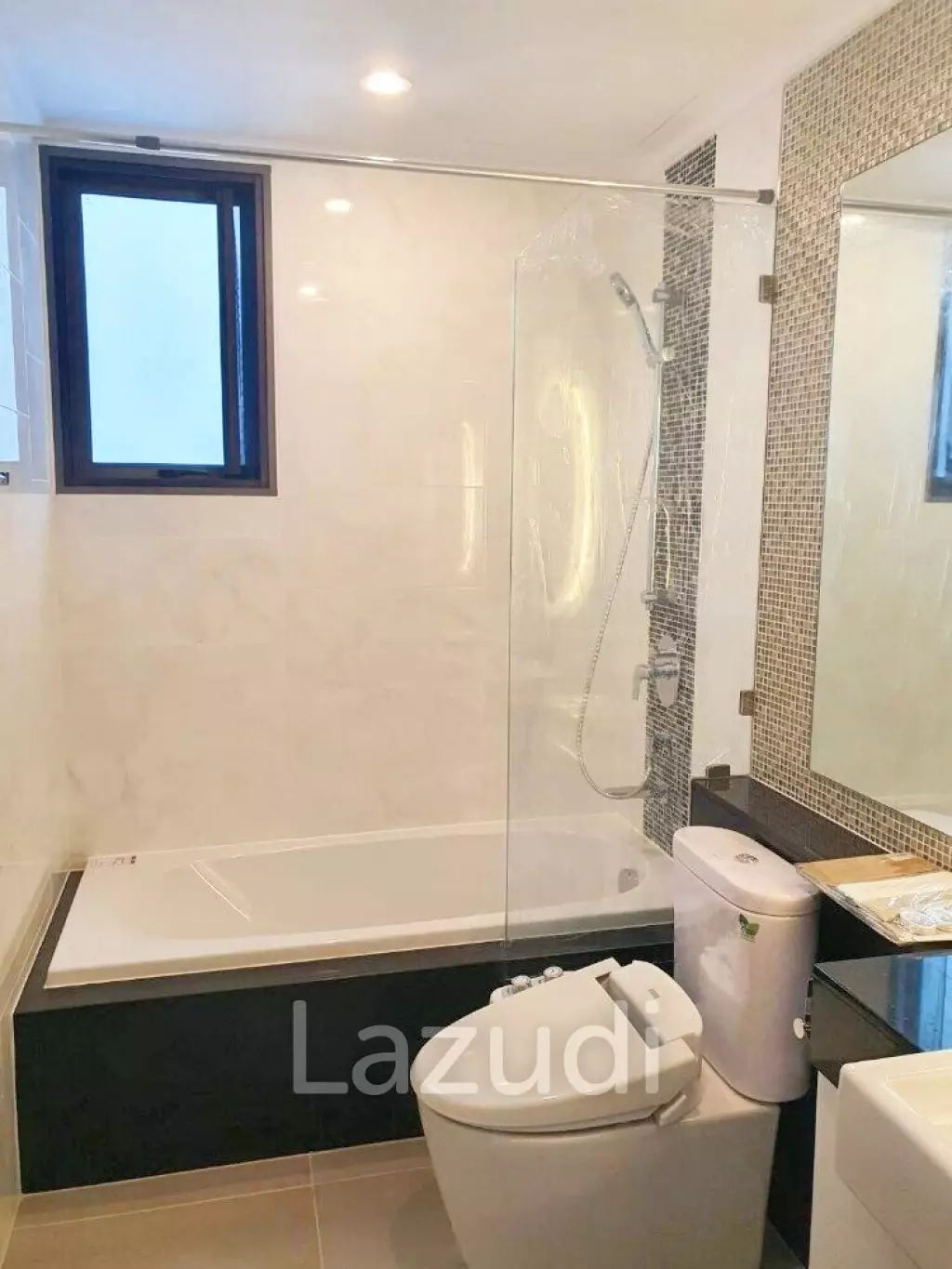 2 Bed 84 SQ.M Supalai Oriental Sukhumvit 39