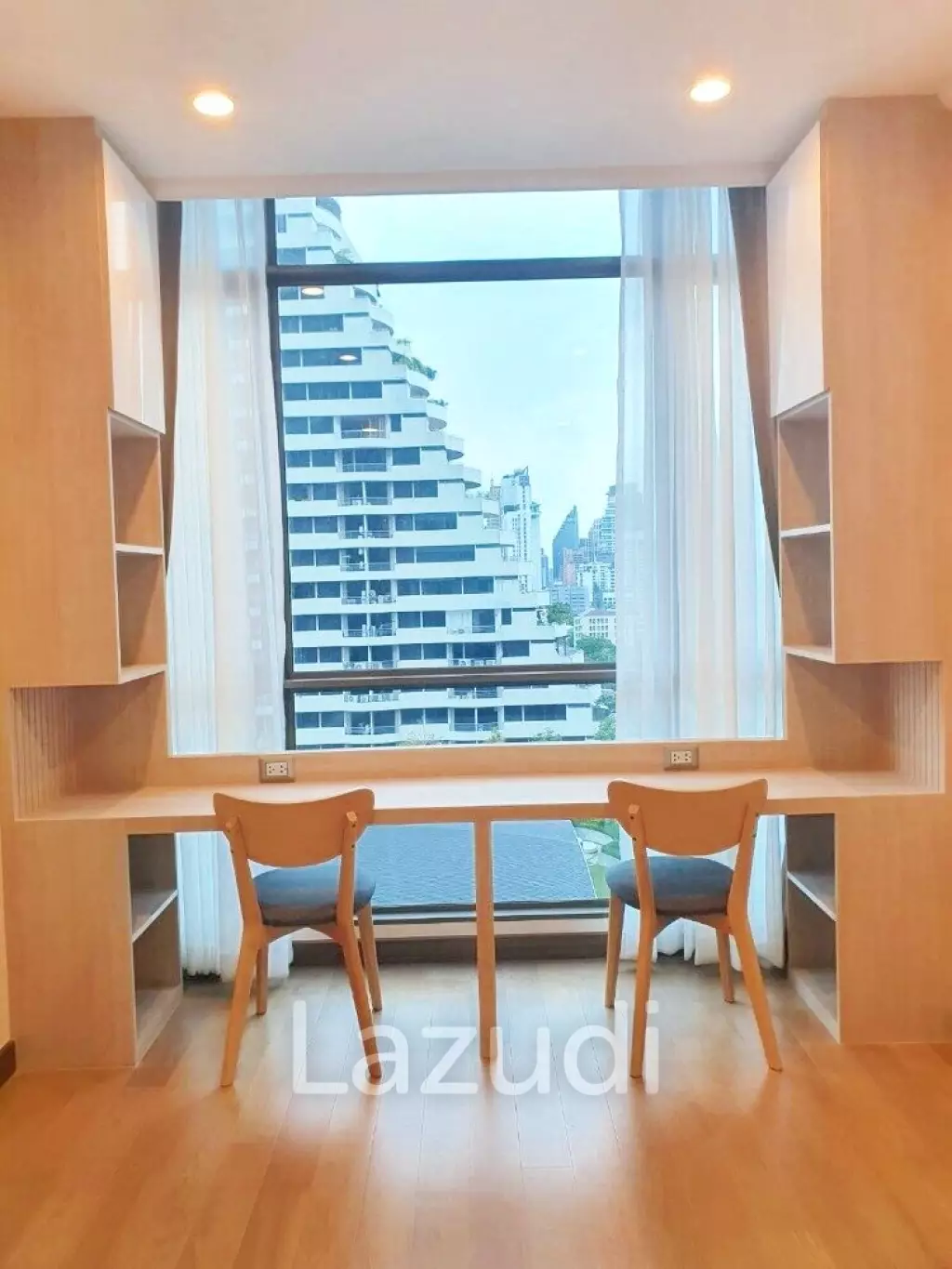 2 Bed 84 SQ.M Supalai Oriental Sukhumvit 39