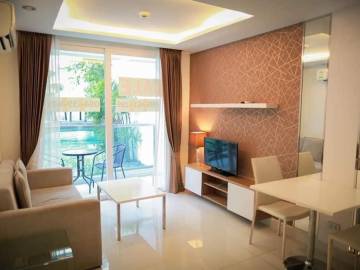 1 bedroom for sale 1 bathroom pool view