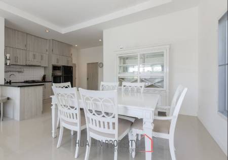 New Renovated Luxury Pool Villa on Soi 88 Hua Hin
