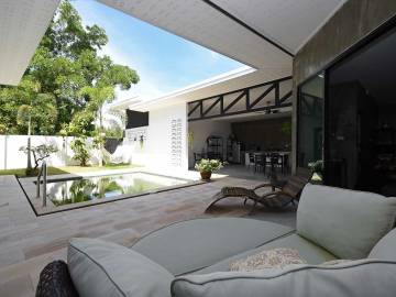 New, Three Bedroom Home walking distance to beach - Klong Muang, Krabi