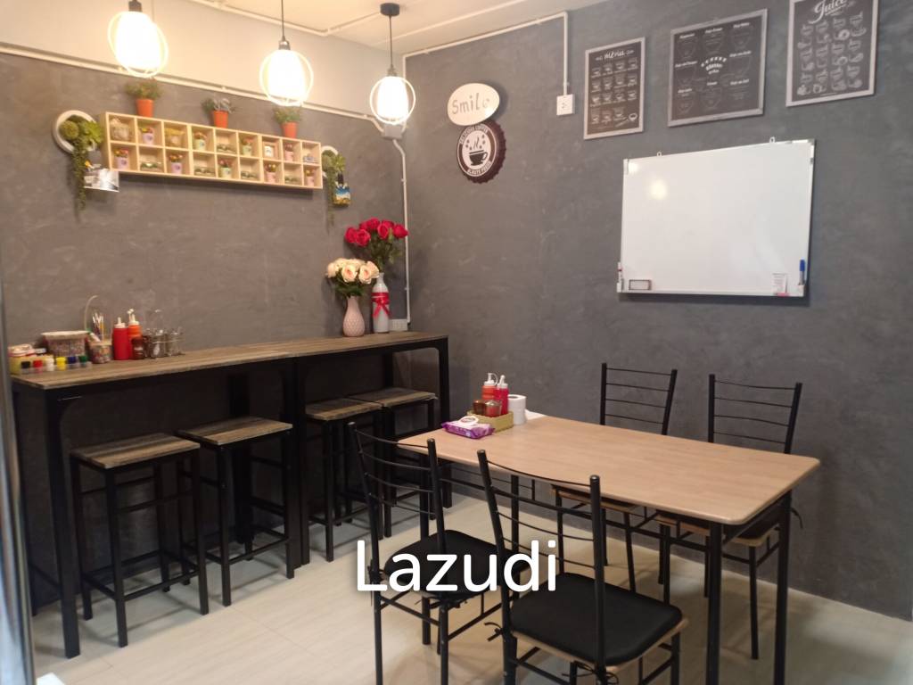 ขายบ้านทาวน์เฮ้าส์ 2ชั้น 19.5ตร.วา ตกแต่งใหม่พร้อมเฟอร์นิเจอร์  2ห้องนอน 2 ห้องน้ำ ราคา 2.59ล้านบาท