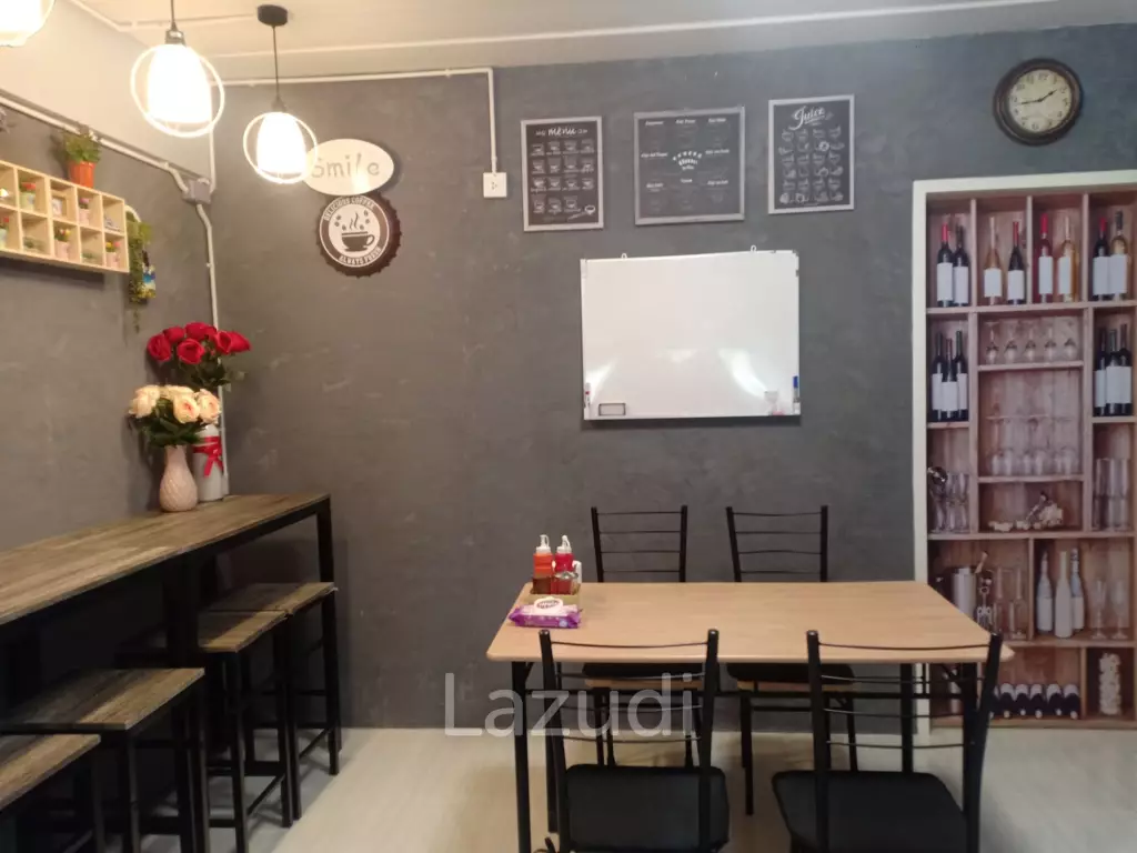 ขายบ้านทาวน์เฮ้าส์ 2ชั้น 19.5ตร.วา ตกแต่งใหม่พร้อมเฟอร์นิเจอร์  2ห้องนอน 2 ห้องน้ำ ราคา 2.59ล้านบาท