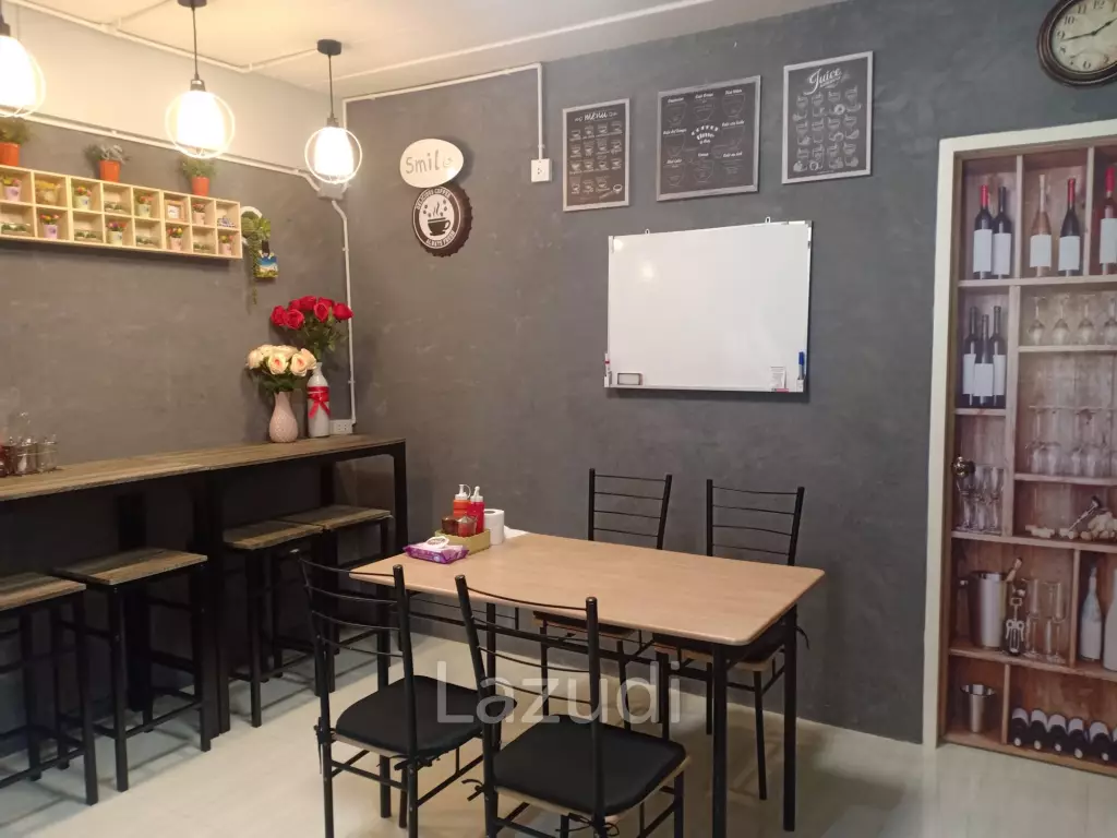 ขายบ้านทาวน์เฮ้าส์ 2ชั้น 19.5ตร.วา ตกแต่งใหม่พร้อมเฟอร์นิเจอร์  2ห้องนอน 2 ห้องน้ำ ราคา 2.59ล้านบาท