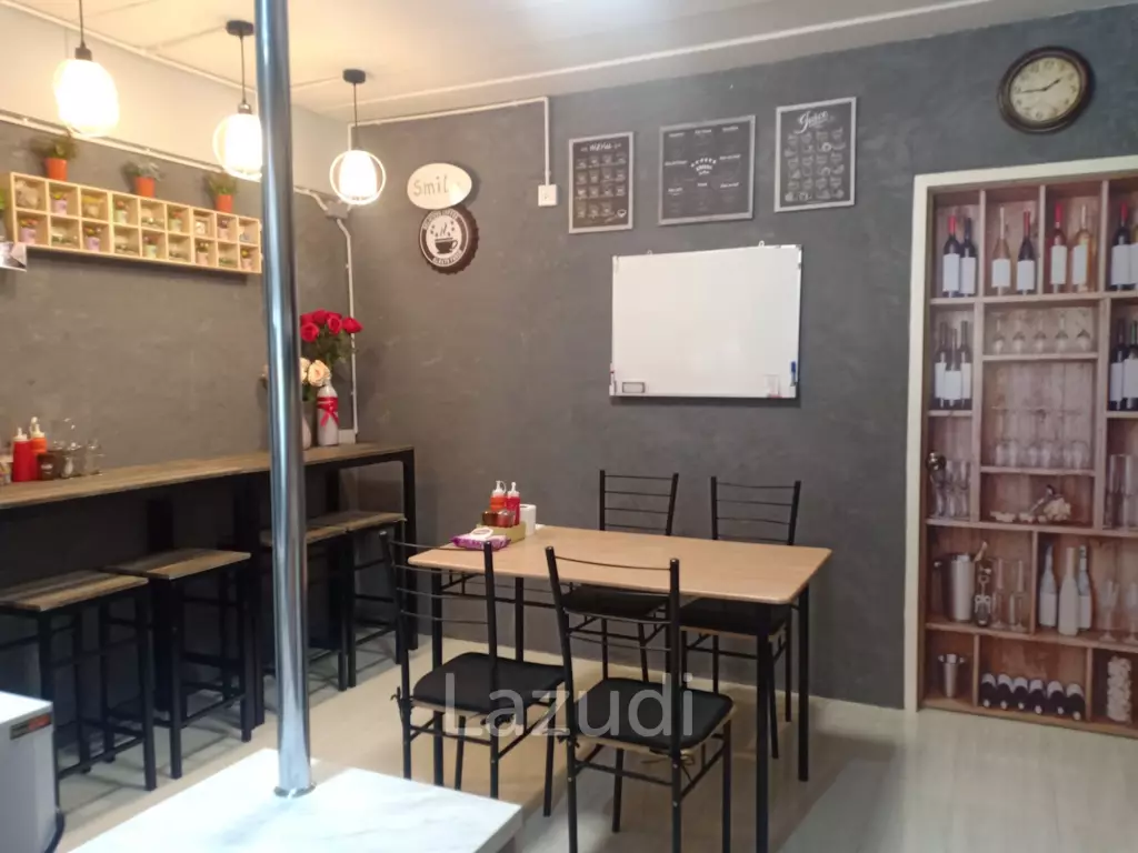 ขายบ้านทาวน์เฮ้าส์ 2ชั้น 19.5ตร.วา ตกแต่งใหม่พร้อมเฟอร์นิเจอร์  2ห้องนอน 2 ห้องน้ำ ราคา 2.59ล้านบาท