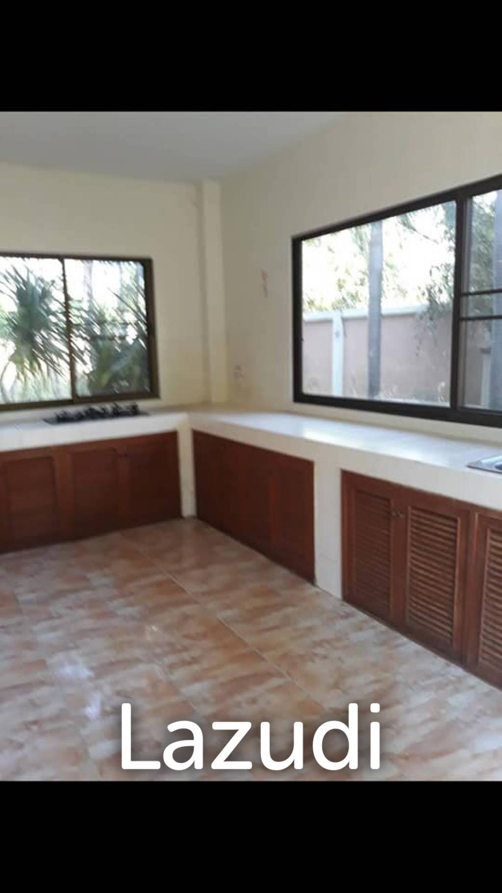 3 Bed 4 Bath 1 Rai 98 Sq Wah Detached house in Chonburi