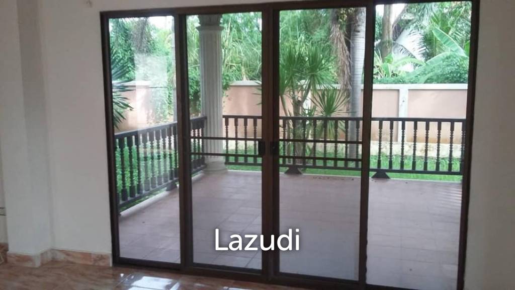 3 Bed 4 Bath 1 Rai 98 Sq Wah Detached house in Chonburi