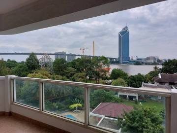 200 Sqm 3 Bed 3 Bath Condo For Sale