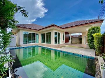 Pool villa for sale and rent at Huai Yai