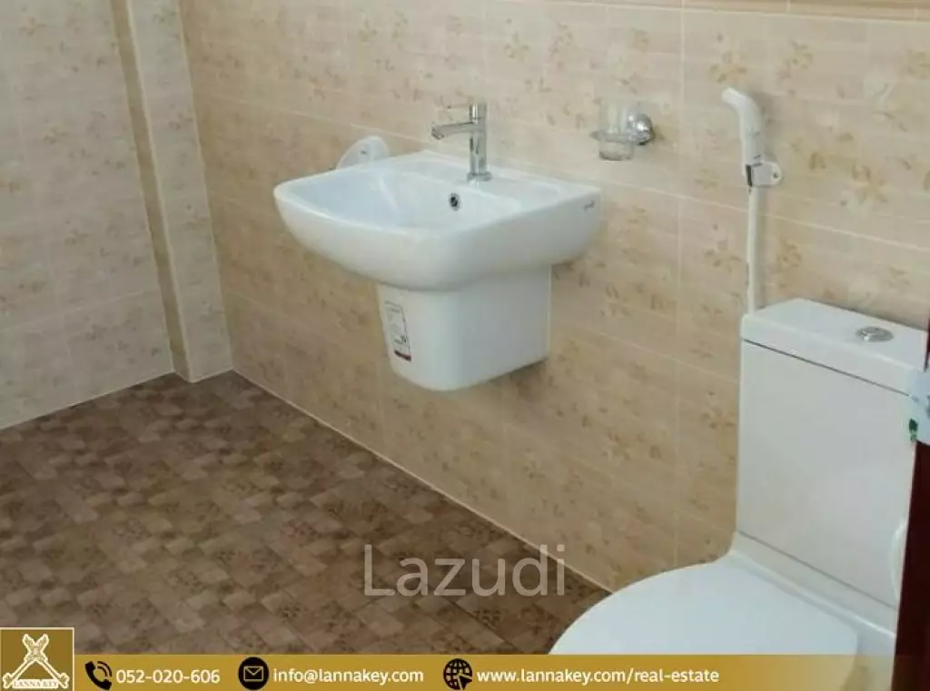Simple house for sale near many important places.