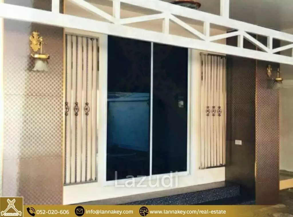 Simple house for sale near many important places.
