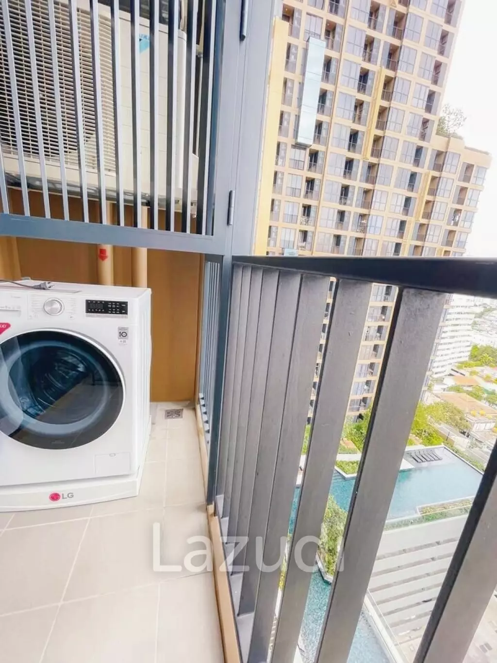 1 Bed 1 Bath 35 SQ.M OKA HAUS Sukhumvit 36