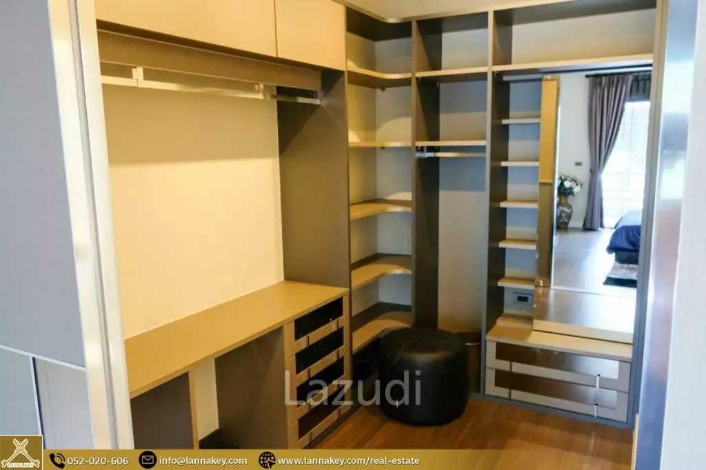 House for sale in Setthasiri project.