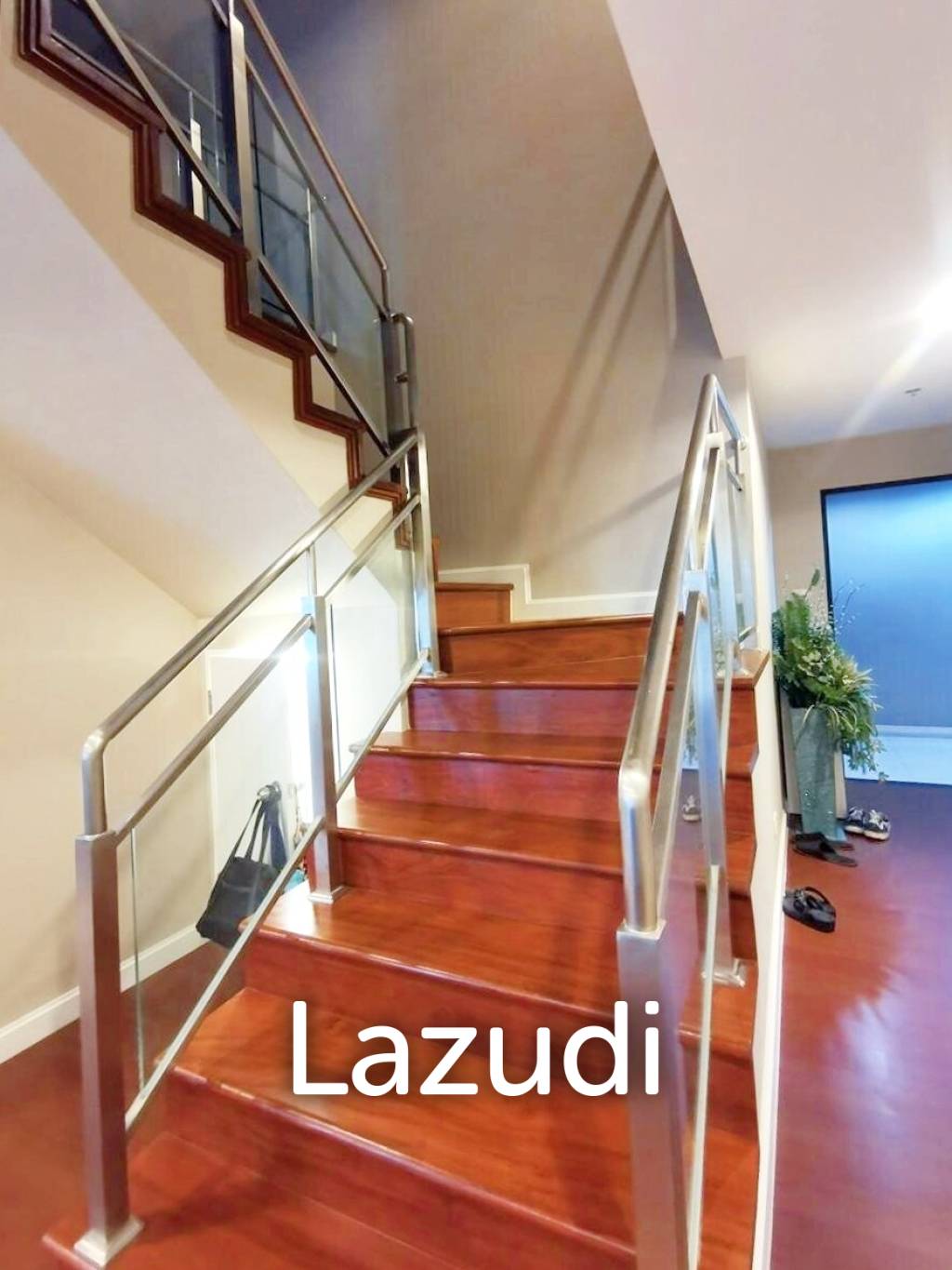 245.36 Sqm 5 Bed 3 Bath Duplex Condo For Rent + Sale