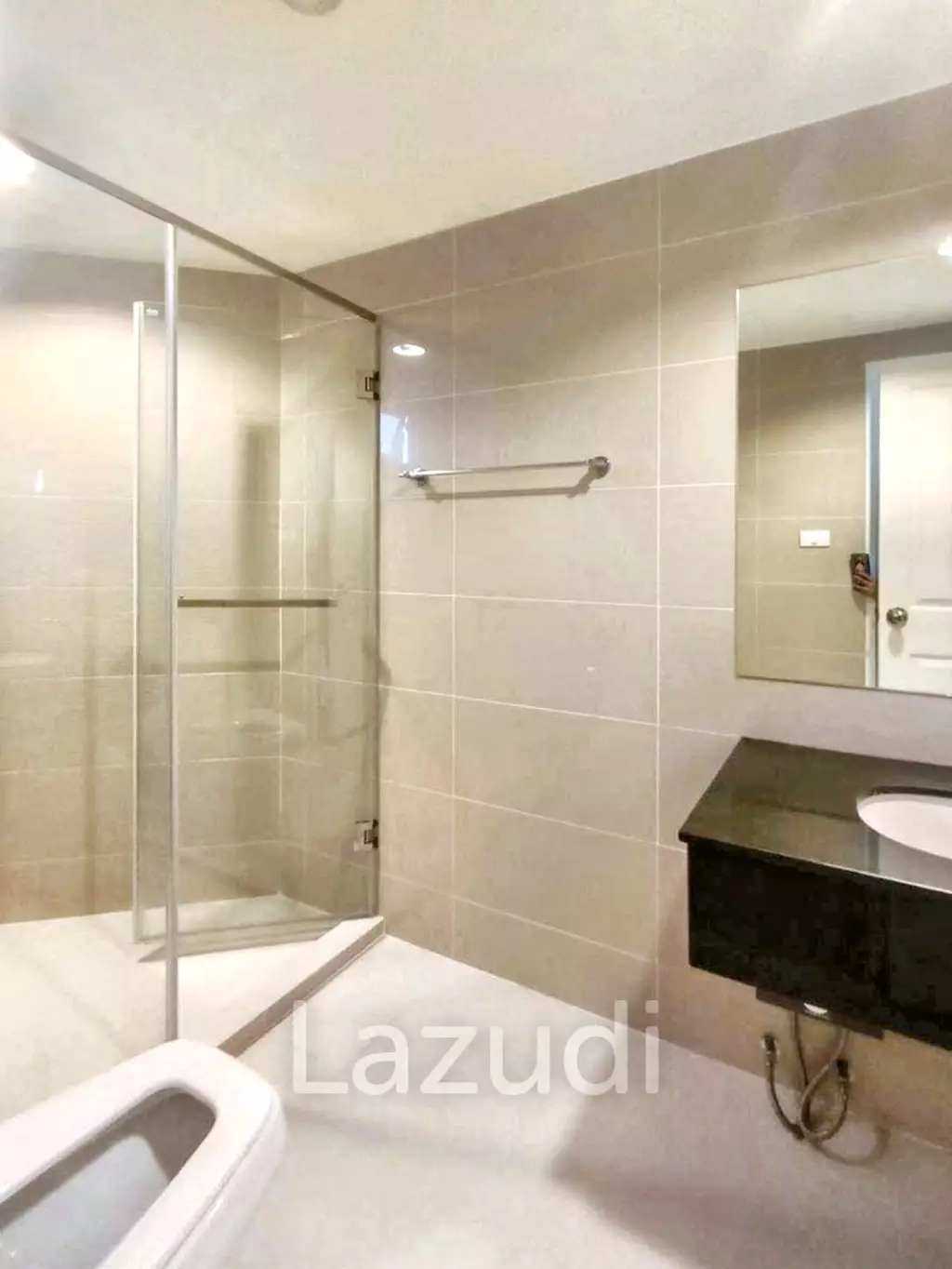 224.66 Sqm 5 Bed 3 Bath Condo For Rent and Sale