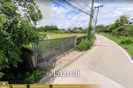 Sell ​​vacant land on the road Filled with a fence in the past.