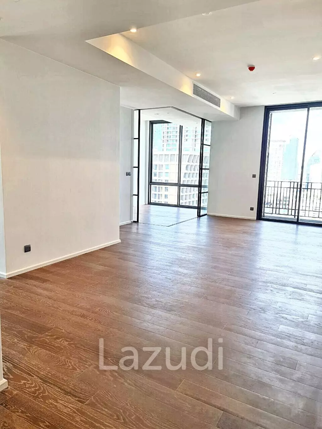 3 Bed 3 Bath 101 SQ.M MUNIQ Langsuan