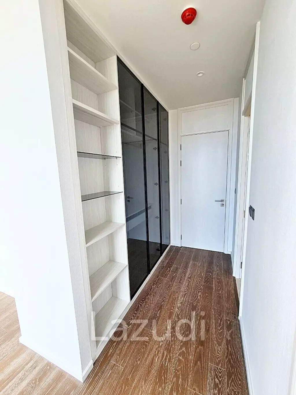 3 Bed 3 Bath 101 SQ.M MUNIQ Langsuan