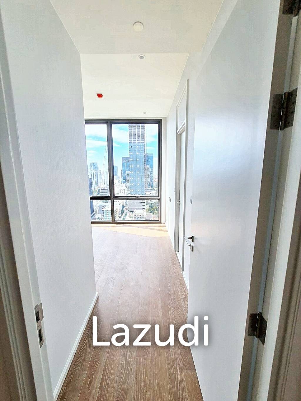 3 Bed 3 Bath 101 SQ.M MUNIQ Langsuan