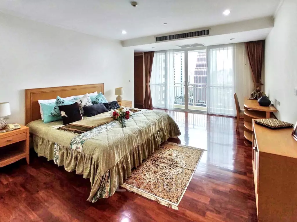 285 Sqm 3+1 Bed 3 Bath Condo For Rent