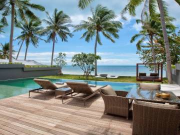 Ultimate Beachfront 3 Bed Villa for Sale in Ban Makham