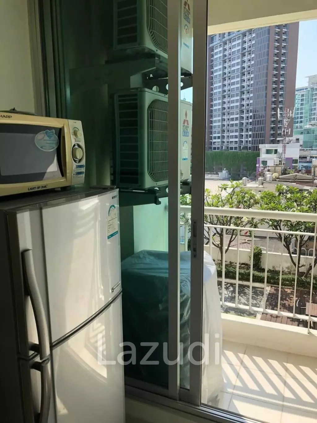 31.5 Sqm 1 Bed 1 Bath Condo For Sale
