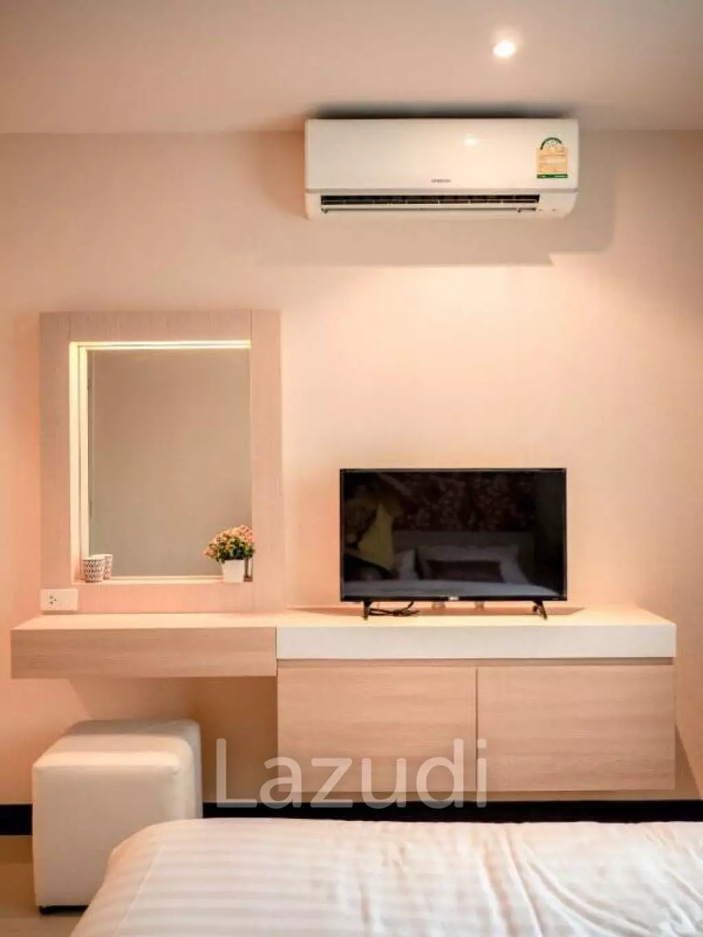 THE 88 CONDO : 1 bed condo for Rent